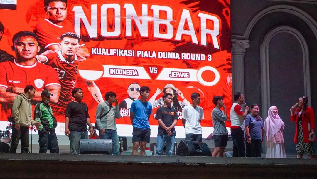 KESERUAN NONTON BARENG, TIMNAS DAY !