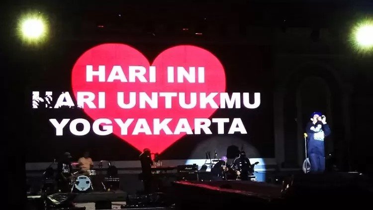 JOCYPHORIA #2 : NEW YEAR PARTY JCM, LAGU KOYO JOGJA ISTIMEWA DINYANYIKAN PROGO POLICE