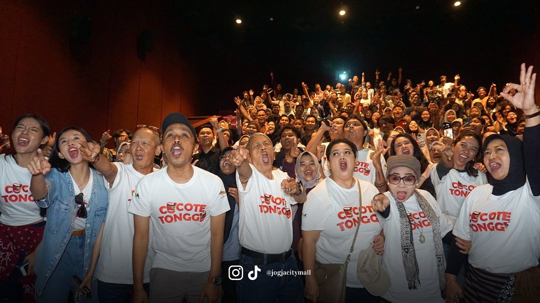 CINEMA VISIT : COCOTE TONGGO