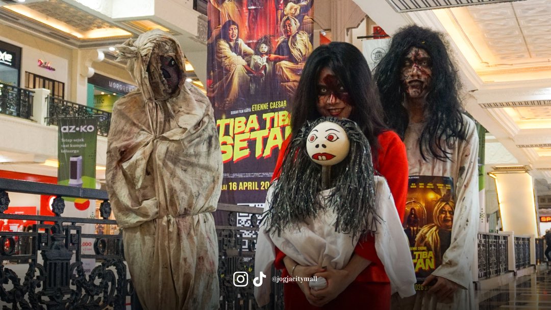KESERUAN ROADSHOW BUS HANTU DI JCM
